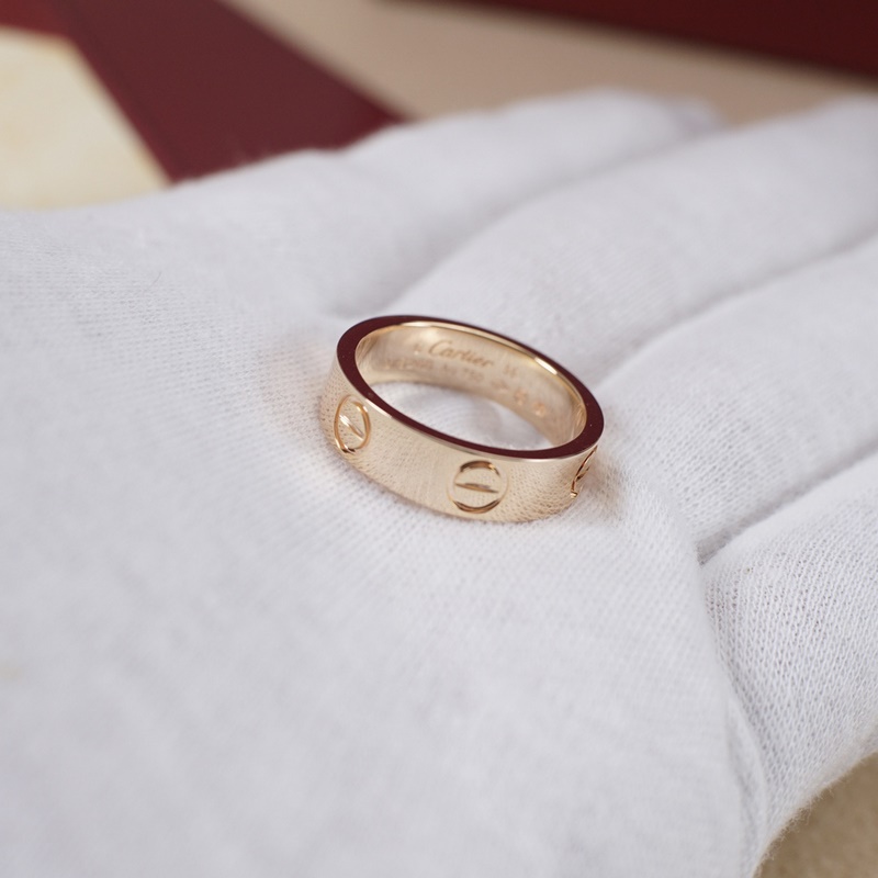 [原單對版] (配全套包裝) [卡地亞 Cartier寬版無鑽love戒指]