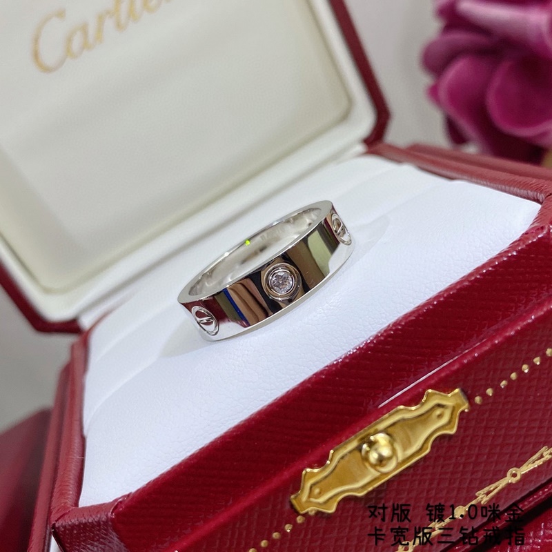 [原單對(duì)版] (配全套包裝) 寬版三鑽戒指 三色。卡地亞 Cartier戒指C