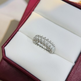 (配全套包裝) 卡地亞 Cartier鉚釘 子彈頭帶鑽戒指 最受歡迎的一 非常個