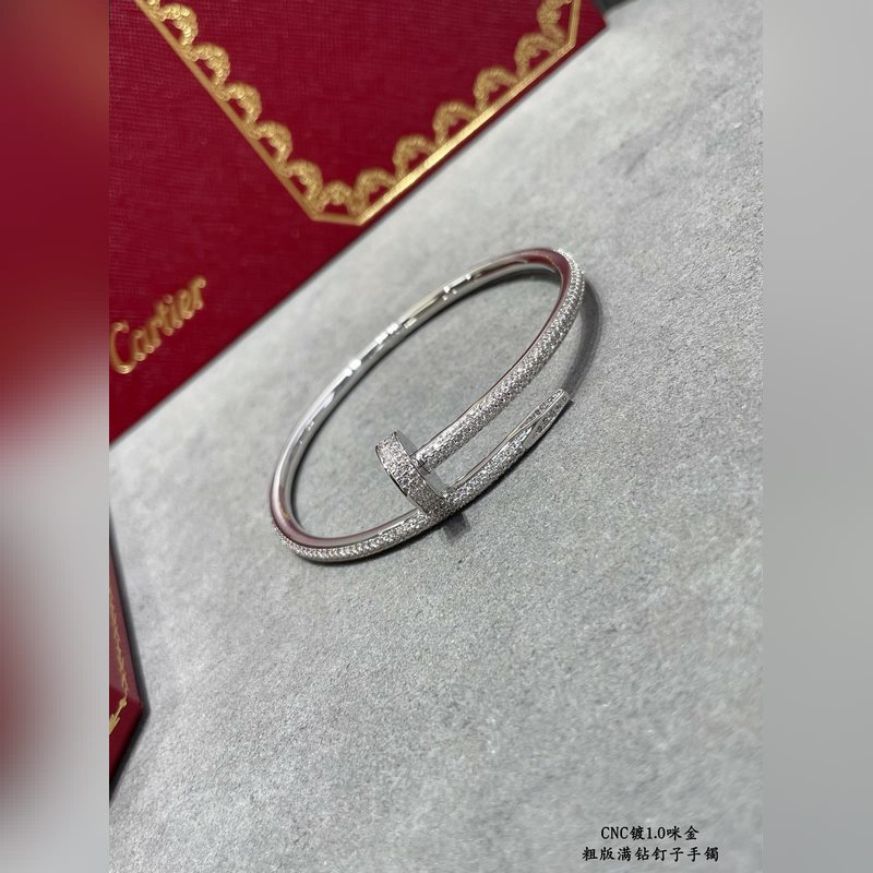 [原單對版] (配全套包裝) 卡地亞 Cartier粗版滿鑽釘子手鐲  C