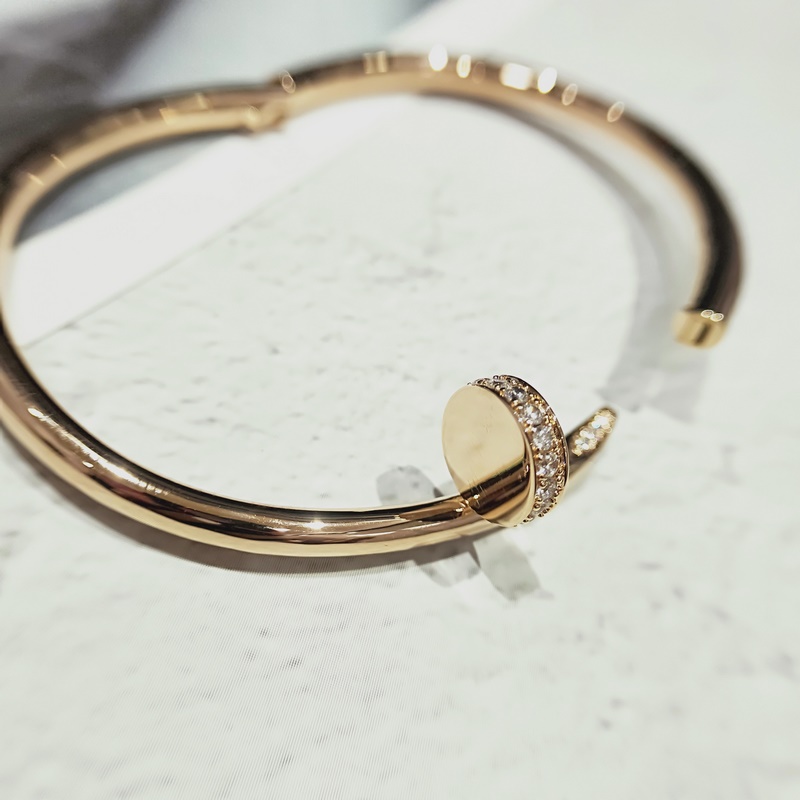 [原單對(duì)版] (配全套包裝) 卡地亞 CartierCart，er 釘子手鐲