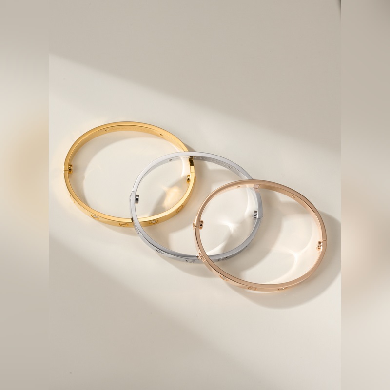 [原單對版] (配全套包裝) 卡地亞 Cartier寬版四鑽手鐲(尺寸16、1