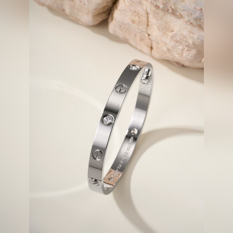 [原單對版] (配全套包裝) 卡地亞 Cartier寬版四鑽手鐲(尺寸16、1