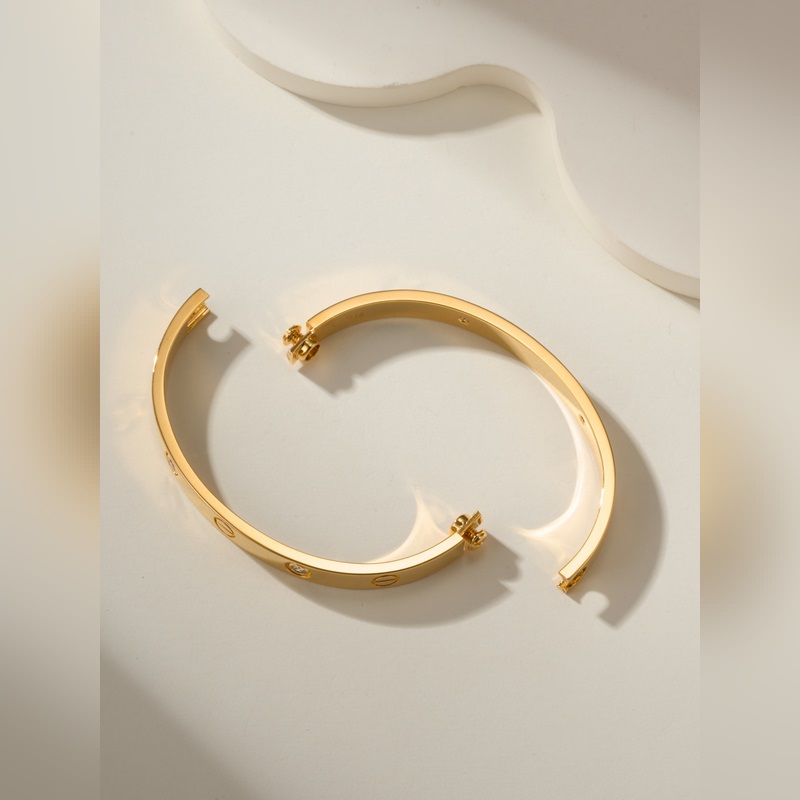 [原單對版] (配全套包裝) 卡地亞 Cartier寬版四鑽手鐲(尺寸16、1