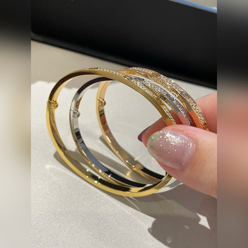 [原單對(duì)版] (配全套包裝) 卡地亞 Cartier窄版滿天星手鐲 三色現(xiàn)貨