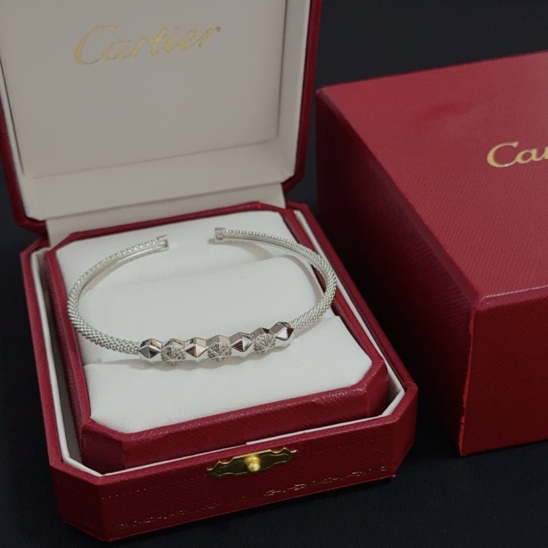 [原單對版] (配全套包裝) 卡地亞 Cartier鑲鑽釘手鐲 高端定制版本