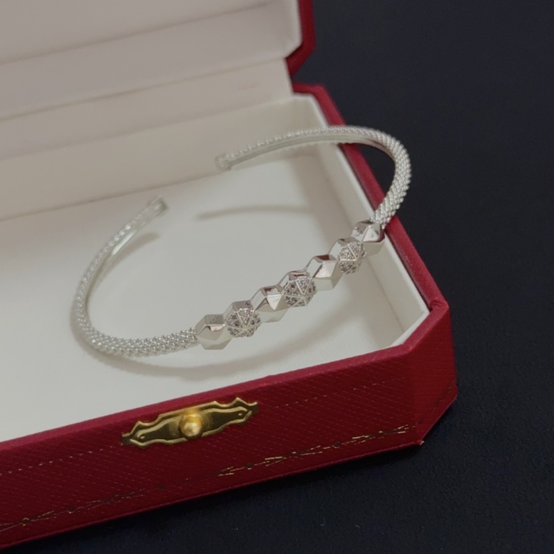 [原單對版] (配全套包裝) 卡地亞 Cartier鑲鑽釘手鐲 高端定制版本