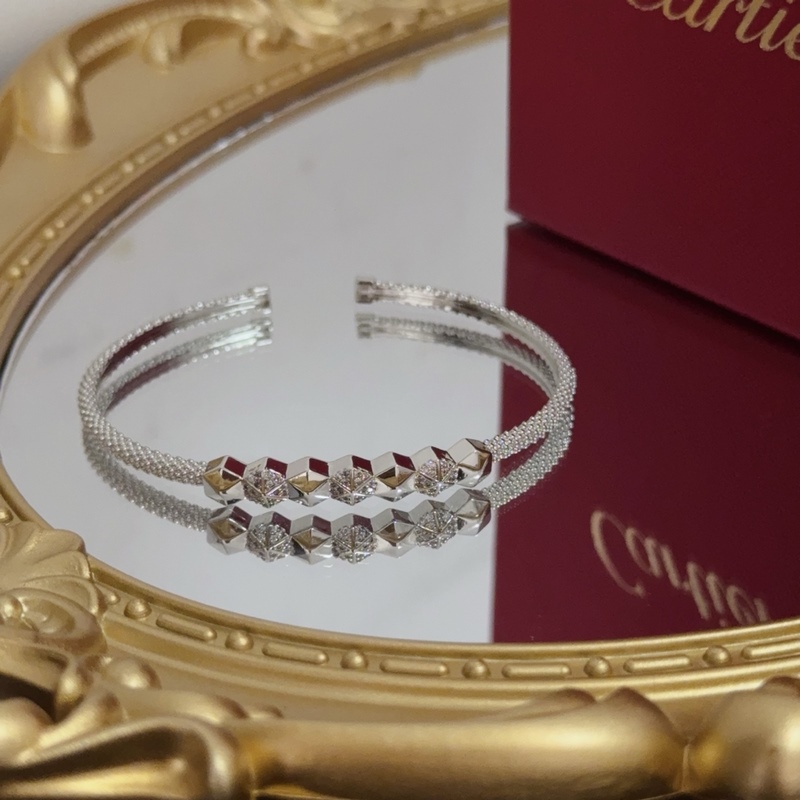 [原單對版] (配全套包裝) 卡地亞 Cartier鑲鑽釘手鐲 高端定制版本