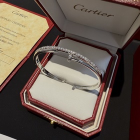 [原單對版] (配全套包裝) 卡地亞 Cartier鑲鑽釘子手鐲 高端定制版本