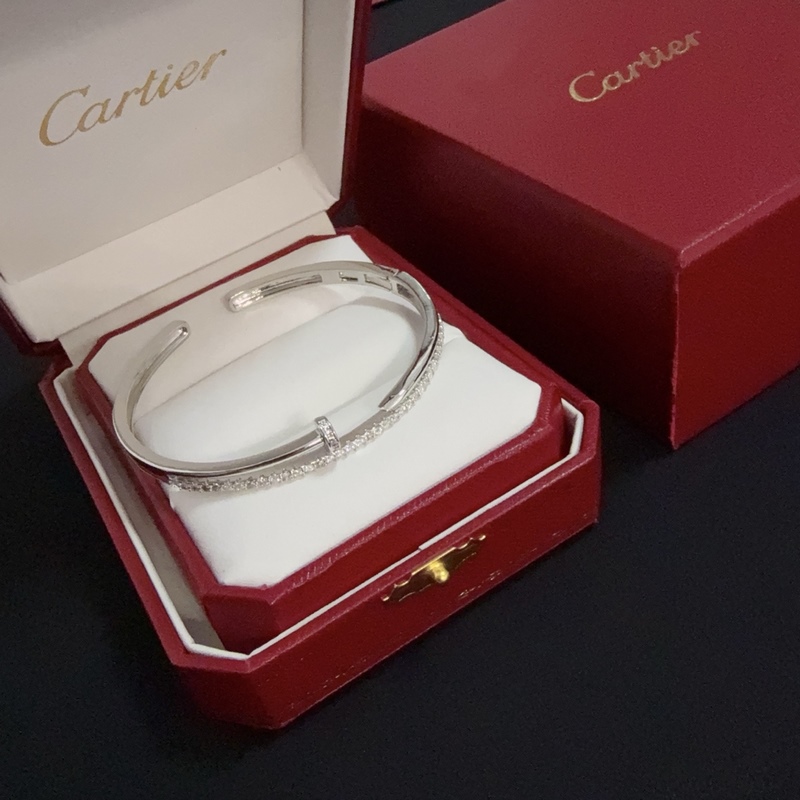 [原單對版] (配全套包裝) 卡地亞 Cartier鑲鑽釘子手鐲 高端定制版本