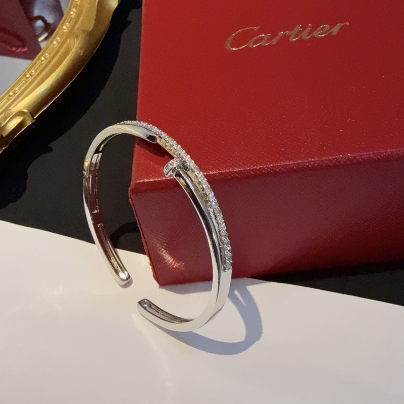 [原單對版] (配全套包裝) 卡地亞 Cartier鑲鑽釘子手鐲 高端定制版本