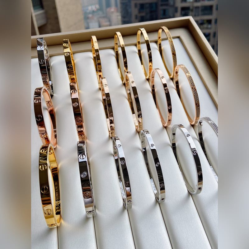 [原單對版] (配全套包裝) 實拍卡地亞 Cartier手鐲~