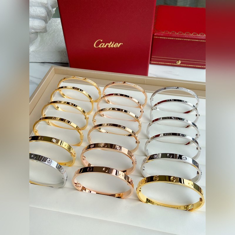 [原單對版] (配全套包裝) 實拍卡地亞 Cartier手鐲~