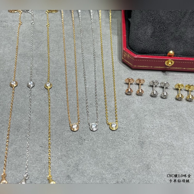 [原單對(duì)版] (配全套包裝) 卡地亞 Cartier單鑽項(xiàng)鍊。經(jīng)典制作 小巧的