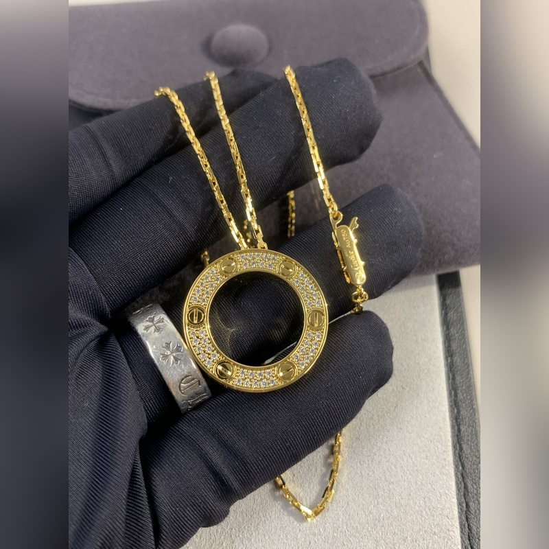 [原單對版] (配全套包裝) 卡地亞 Cartier經典Love滿鑽大餅項鍊。