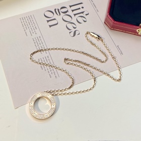 [原單對(duì)版] (配全套包裝) 卡家大餅項(xiàng)鍊 Love圓餅項(xiàng)鍊的設(shè)計(jì)靈感源自于無