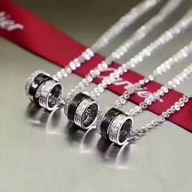 卡地亞 Cartier項(xiàng)鍊 三環(huán)新款項(xiàng)鍊 CNC精雕複刻高品質(zhì) 顔色：玫瑰金 白