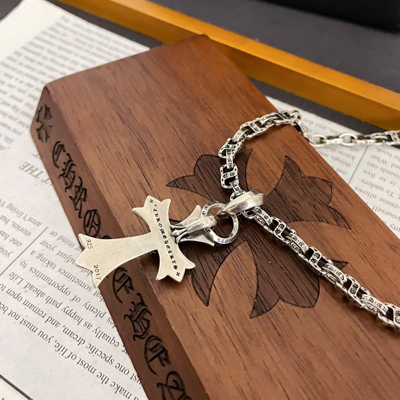 新款[專櫃品質]Chrome Hearts克羅心 經典複古S字母項鍊 十字架心形