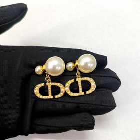 迪奧Dior新款CD珍珠耳釘