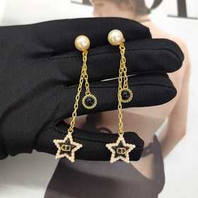 迪奧Dior新款CD項(xiàng)鍊海星黑色珍珠 金色耳環(huán)