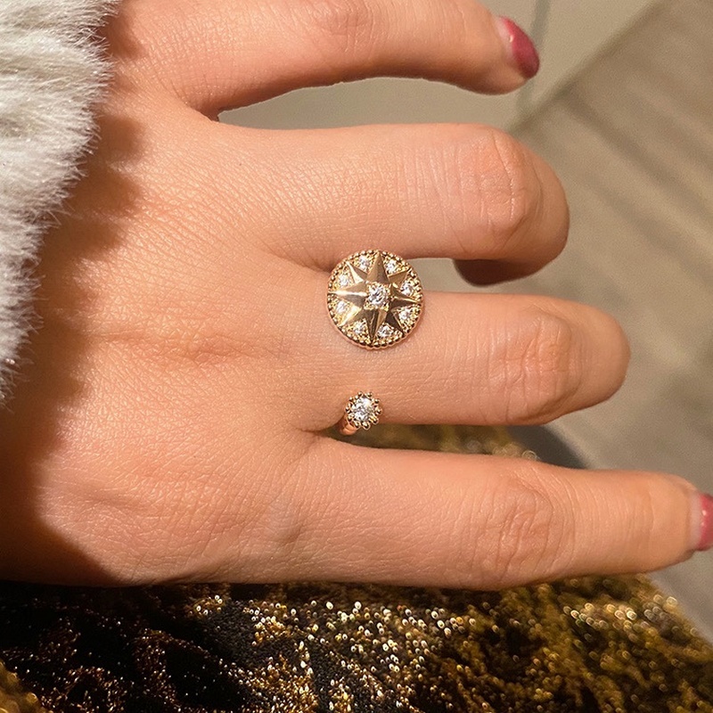 [原單對版(配全套包裝) 迪奧家新款開口滿鑽羅盤戒指 。