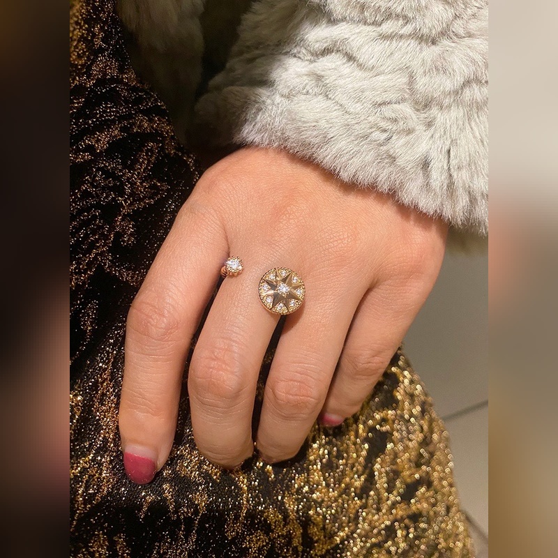 [原單對版(配全套包裝) 迪奧家新款開口滿鑽羅盤戒指 。