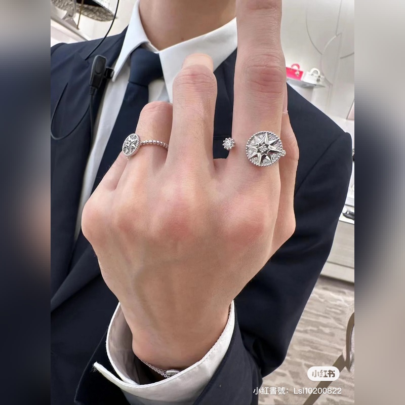 [原單對版(配全套包裝) 迪奧家新款開口滿鑽羅盤戒指 。