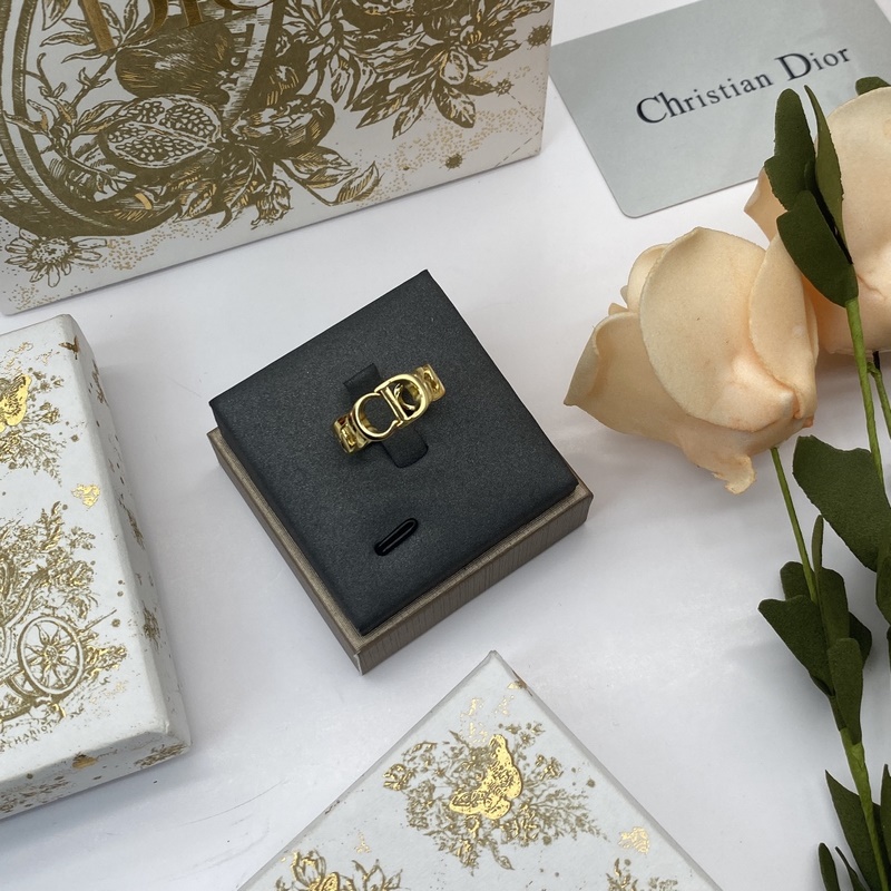 迪奧Dior經典款CD戒指 亮金色 古金色