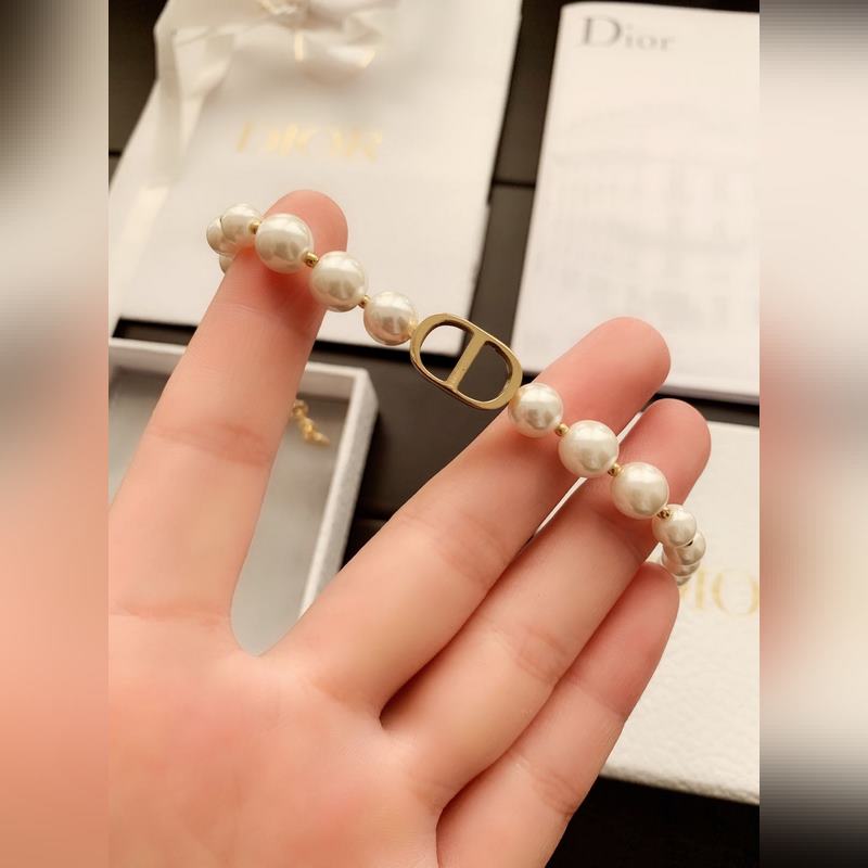 [原單對版] (配全套包裝) 迪奧字母珍珠手鍊