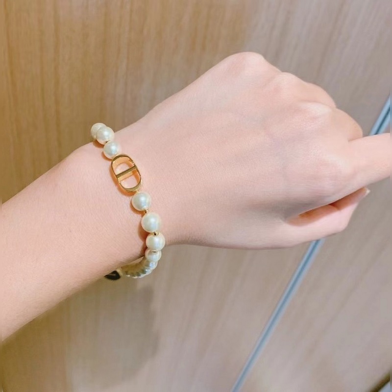 [原單對版] (配全套包裝) 迪奧字母珍珠手鍊