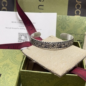 [原單對版] (配全套包裝) 古馳Gucci雙老虎頭手鐲