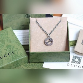 [原單對(duì)版] (配全套包裝) 古馳，Gucci 情侶款互扣式雙G項(xiàng)鍊 925純