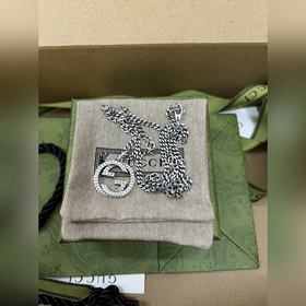 [原單對(duì)版] (配全套包裝) Gucci古馳新款互扣式雙G吊墜項(xiàng)鍊