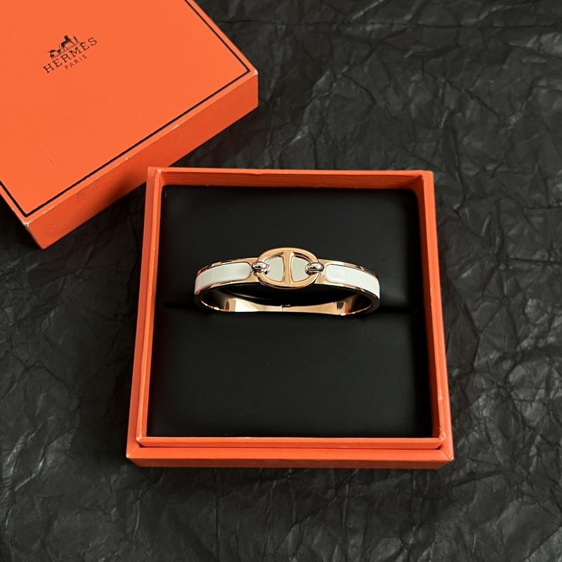[原單對版] (配全套包裝) HERMèS 愛馬仕 手鐲 風靡整個ins圈網(wǎng)