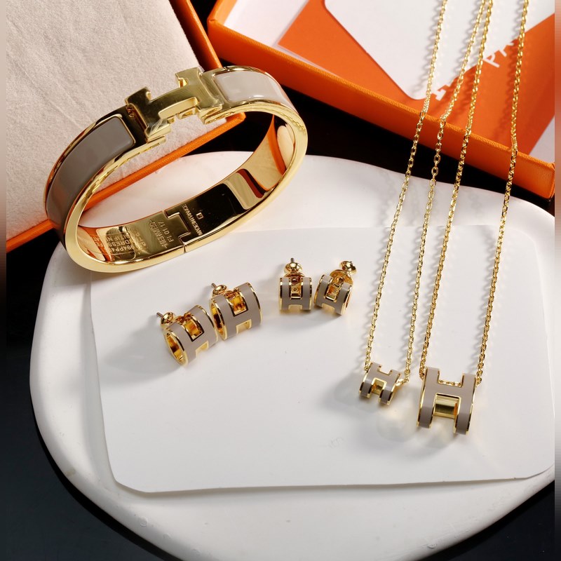 [原單對版]項鍊+手鐲 愛馬仕經典H系列套裝 手鐲 耳釘 項鍊 奶茶灰色