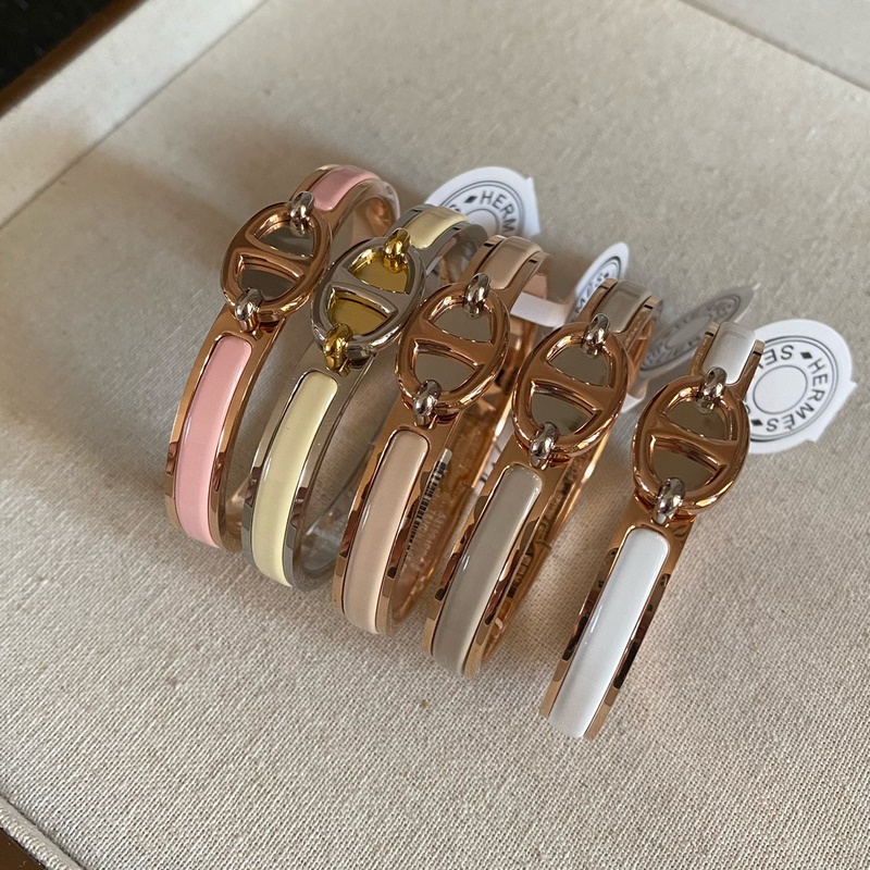 [原單對版] (配全套包裝) 最喜歡的愛馬仕豬鼻子手鐲顔色好顯白