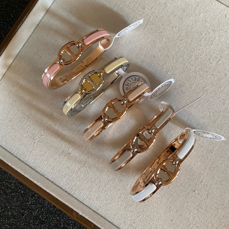 [原單對版] (配全套包裝) 最喜歡的愛馬仕豬鼻子手鐲顔色好顯白