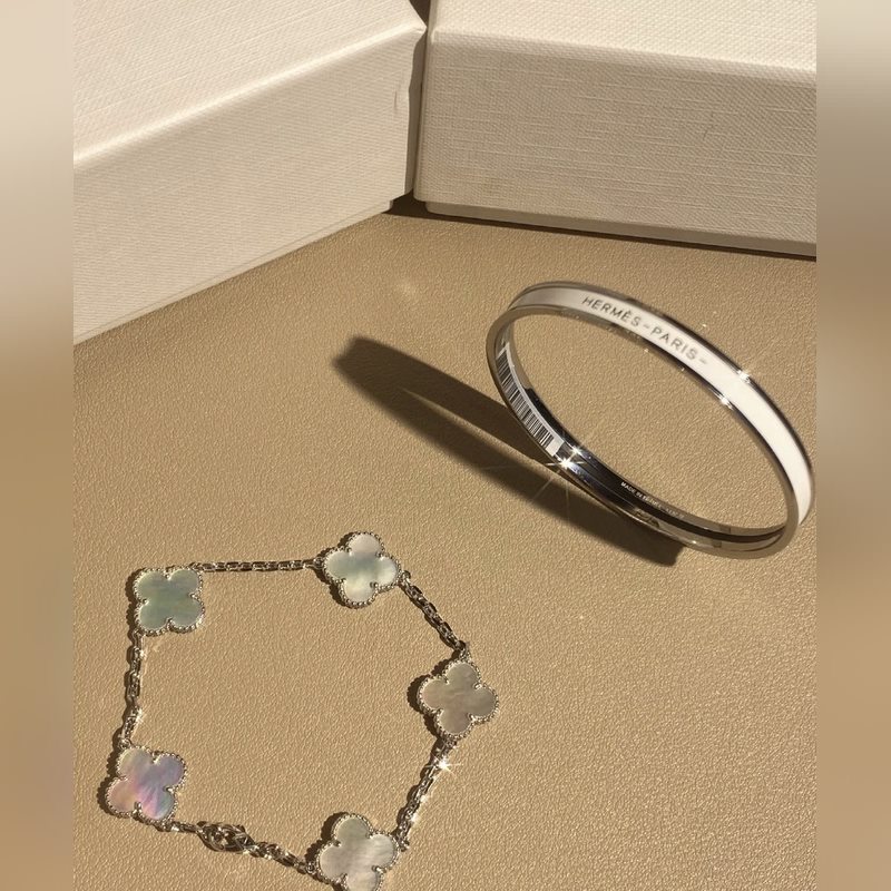 [原單對版] (配全套包裝) 愛馬仕 小紅書爆款 窄版手鐲熱賣色