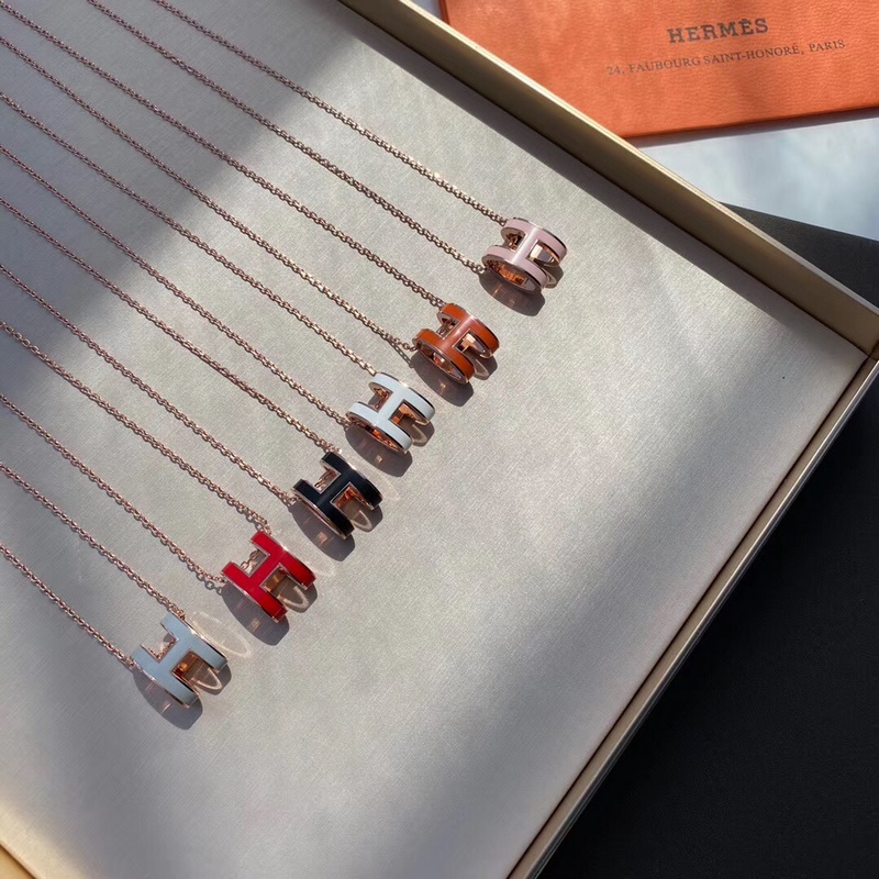 愛馬仕經(jīng)典琺瑯項鍊集合圖