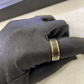 [原單對版] (配全套包裝) Lv戒指 新品分色字母花紋戒指