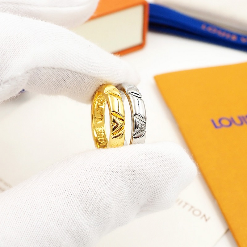 驢家最新款LV戒指Volt 銀色 金色 玫瑰金戒指以均衡間隔交替排列 L 字和