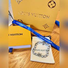 [原單對版] (配全套包裝) 驢家新款滿鑽整圈手鍊，特別豪華的新款手鍊，上手真