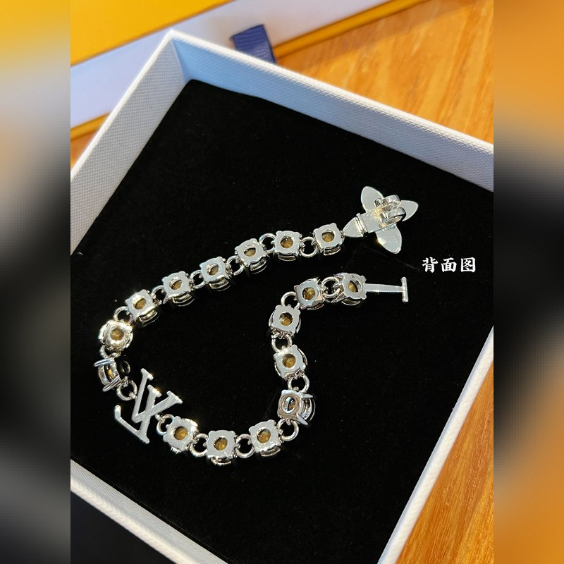 [原單對版] (配全套包裝) 驢家新款滿鑽整圈手鍊，特別豪華的新款手鍊，上手真