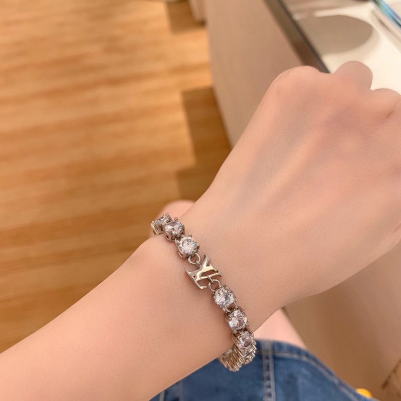 [原單對版] (配全套包裝) 驢家新款滿鑽整圈手鍊，特別豪華的新款手鍊，上手真