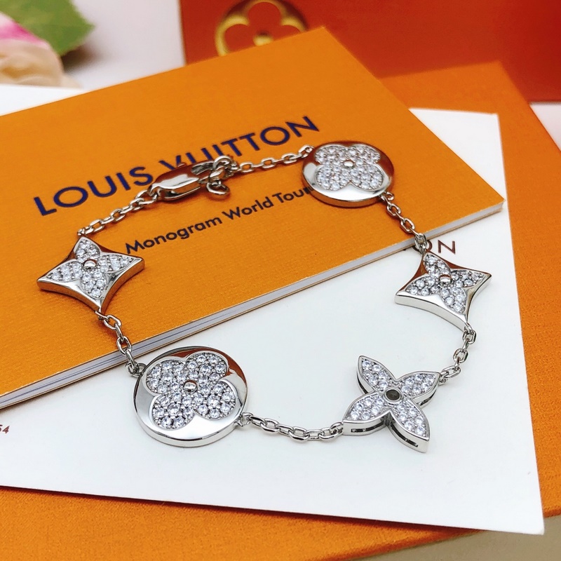 [原單對(duì)版] (配全套包裝) [Lv最新款 銀色老花手鍊]