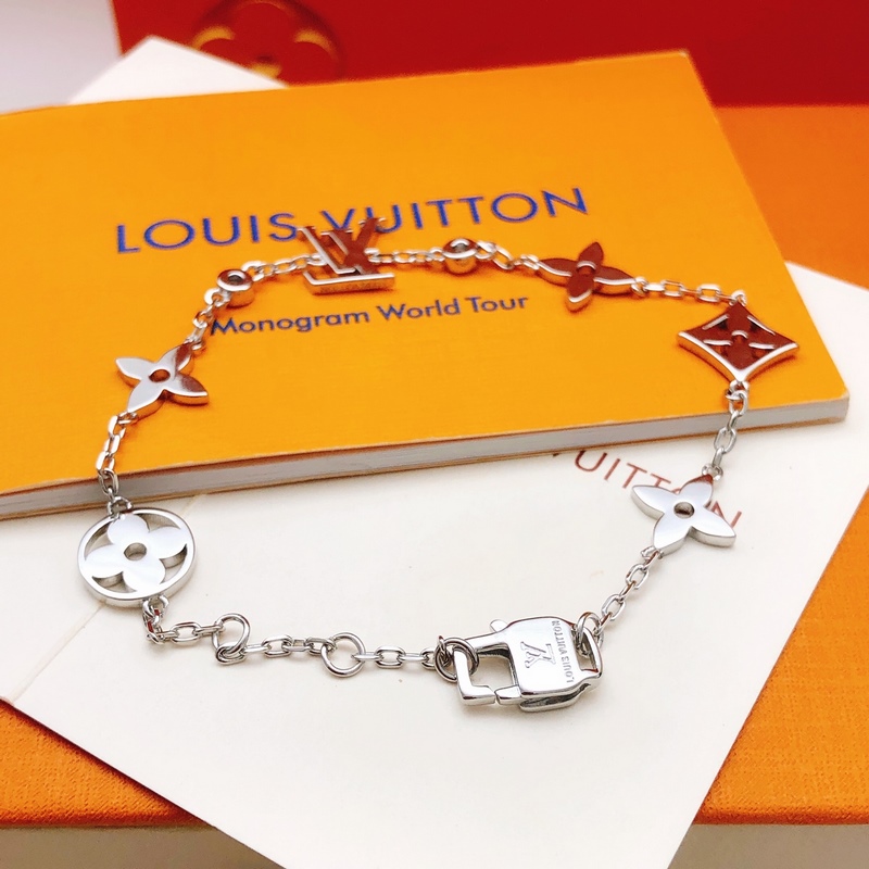 [原單對版] (配全套包裝) [Lv最新款 銀色光面鏤空手鍊]