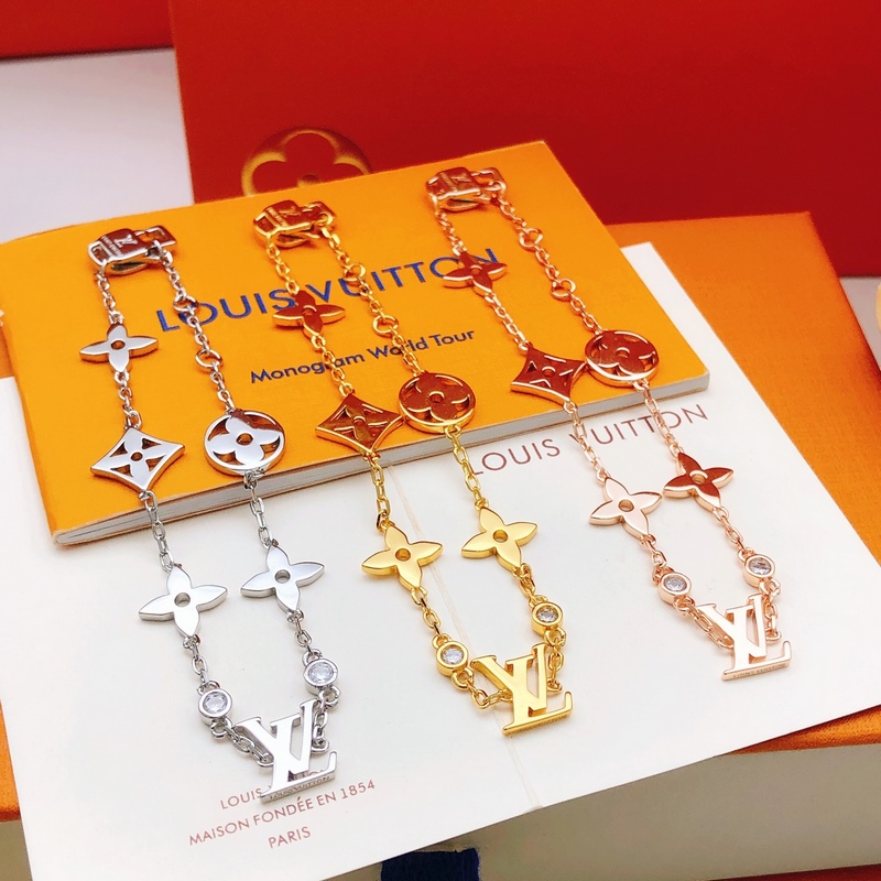 [原單對版] (配全套包裝) [Lv最新款 銀色光面鏤空手鍊]