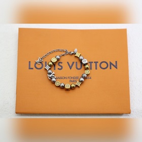 [原單對版] (配全套包裝) Louis Vuitton LV Play骰子雙