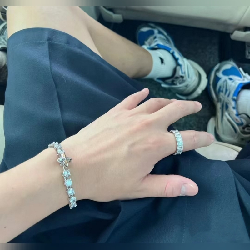 [原單對版] (配全套包裝) 路易威登LV 銀色滿鑽花卉字母手鍊 LV Cr