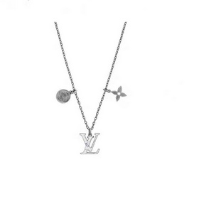 驢家新款萊茵石紋老花項鍊，經典老花紋真的無敵仙，男女都可以佩戴的款式，上身也太氣